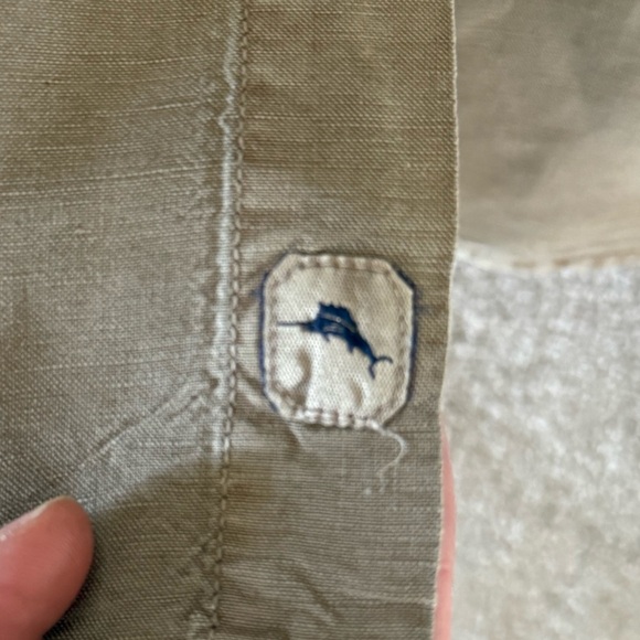 Tommy Bahama Men's Casual Tan Button Down Shirt - Picture 10 of 11